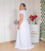 Vestido de Noiva de Renda Plus Suze casamento civil.